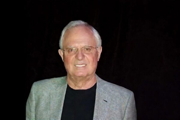 Stephen Klyce PhD FAVRO, Scientific Director, VIS, Inc. Discover Opti-K®, a non-invasive procedure for vision correction, including AMD, myopia, presbyopia, and hyperopia.